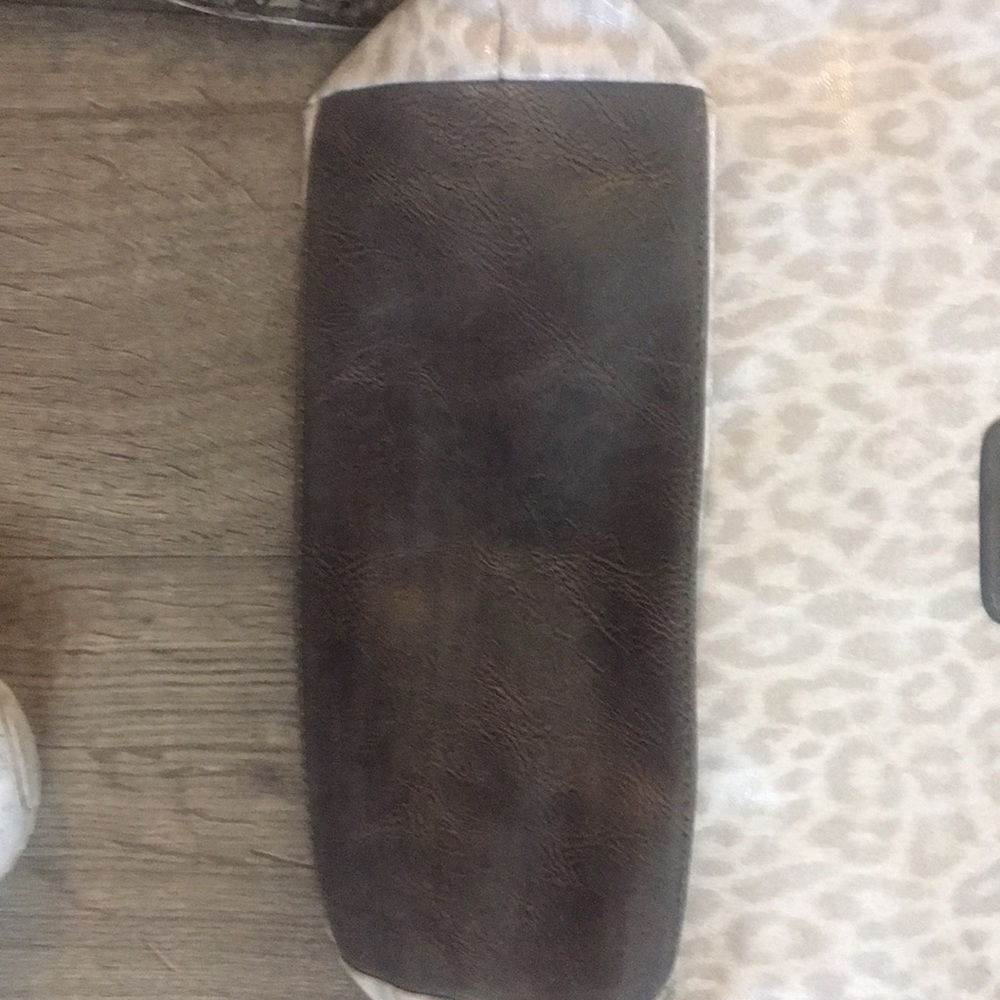 Purses - Picture 7 of 7